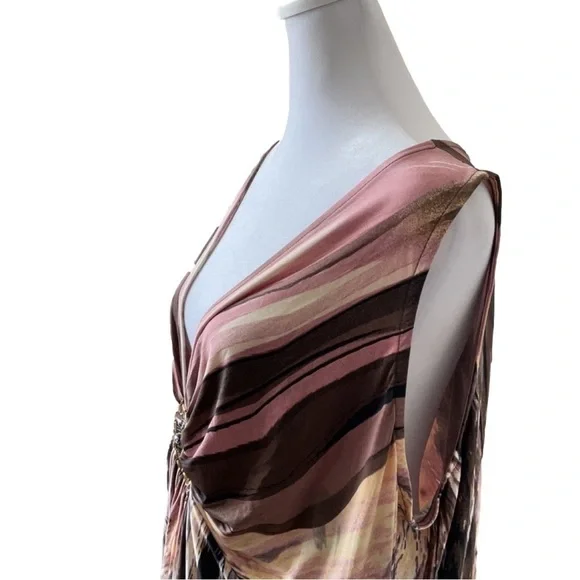 Venus Bejeweled Sleeveless Blouse - Picture 4 of 11